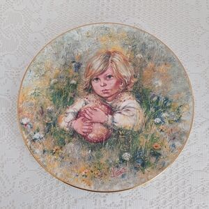 Wedgwood Innocence Blossoming of Suzanne First Issue Collector Plate